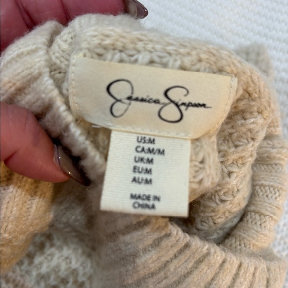 Jessica Simpson Cream Sleeveless Turtleneck Sweater - Picture 2 of 5